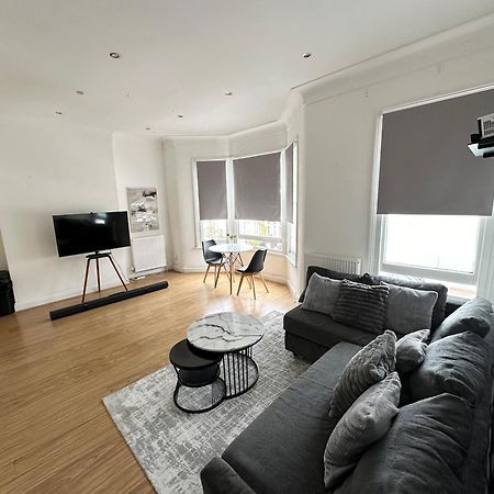 Spacious 2 Bed Flat In London Exterior photo